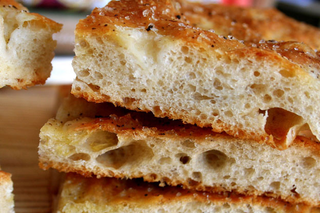 Illustration for article titled Yeast breads are 1000x better than biscuits (or any other bread product)